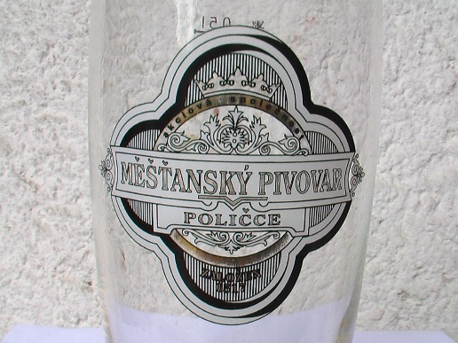 polička 002